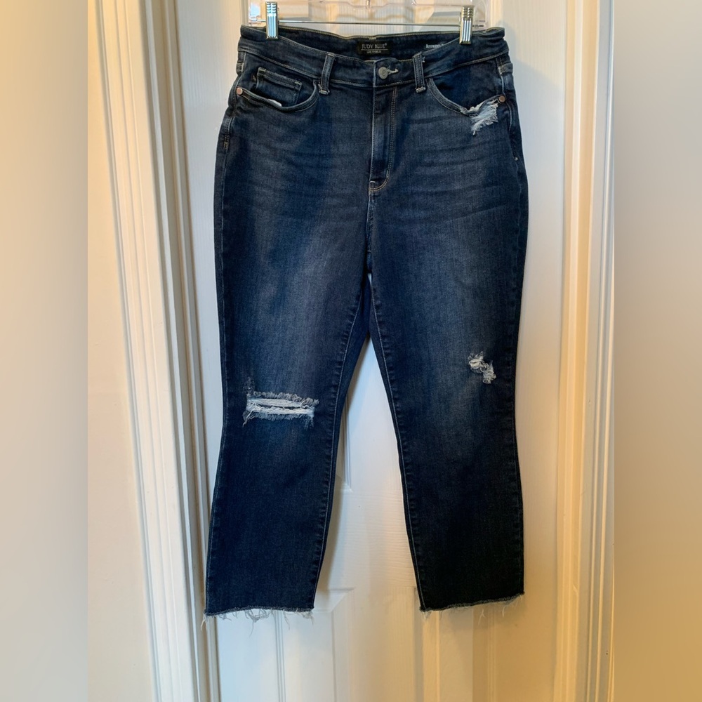 Best Fit Judy Blue Los Angeles Jeans ladies Size 11/30 boyfriend fit distressed